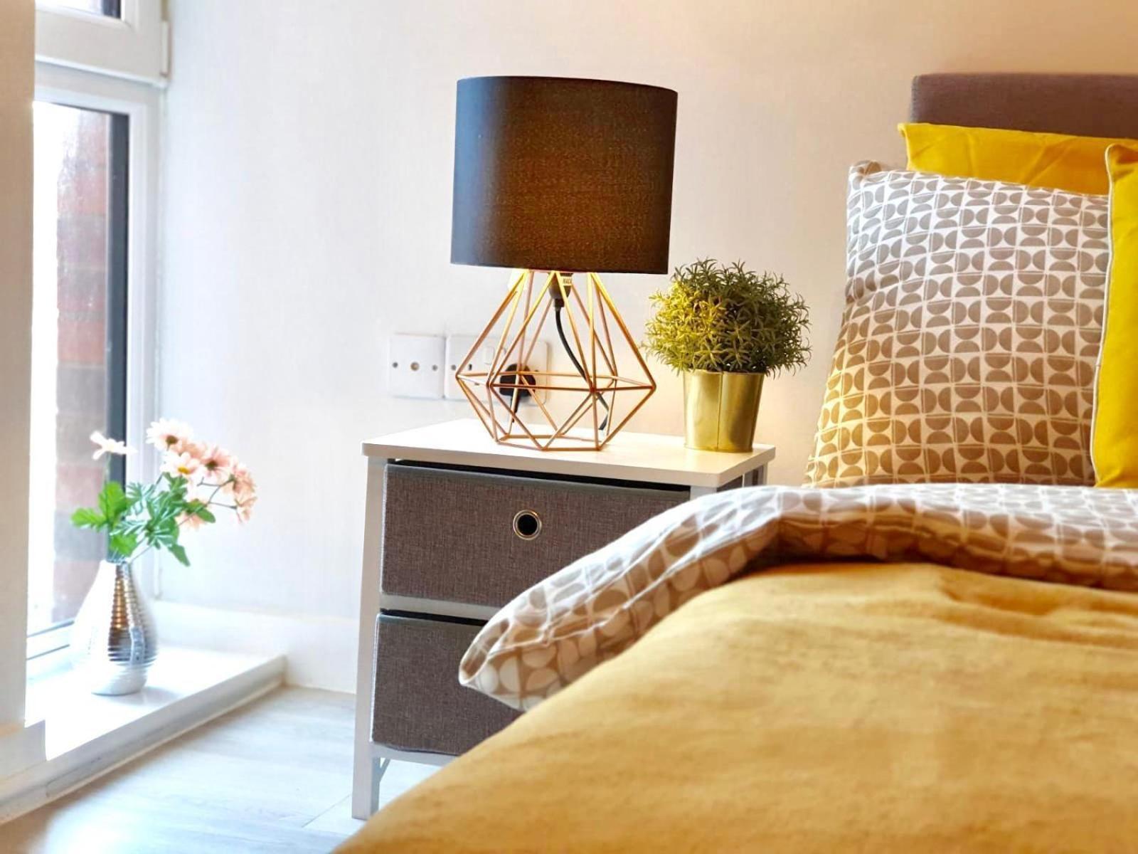 شقة Opp Liverpool - Perfect For Contractors And Travellers, Big Savings Booking 4 Nights Or More! الغرفة الصورة