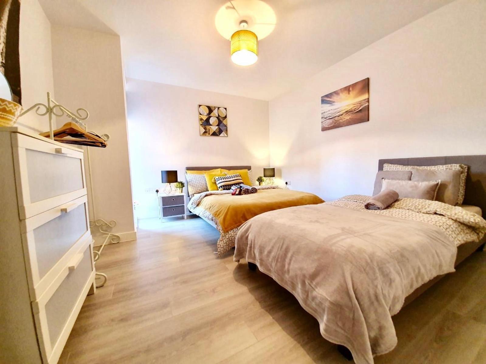 شقة Opp Liverpool - Perfect For Contractors And Travellers, Big Savings Booking 4 Nights Or More! الغرفة الصورة