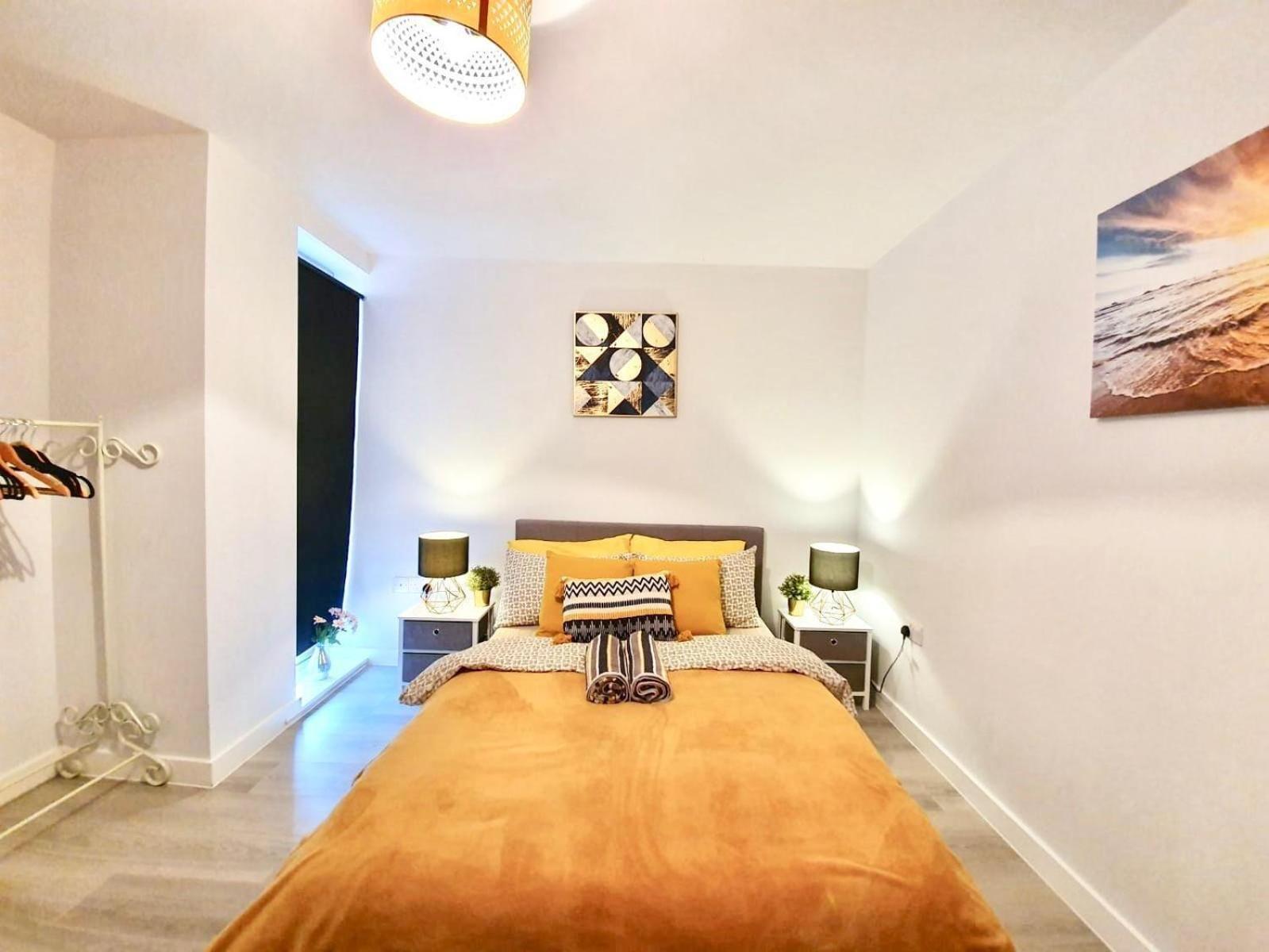 شقة Opp Liverpool - Perfect For Contractors And Travellers, Big Savings Booking 4 Nights Or More! الغرفة الصورة