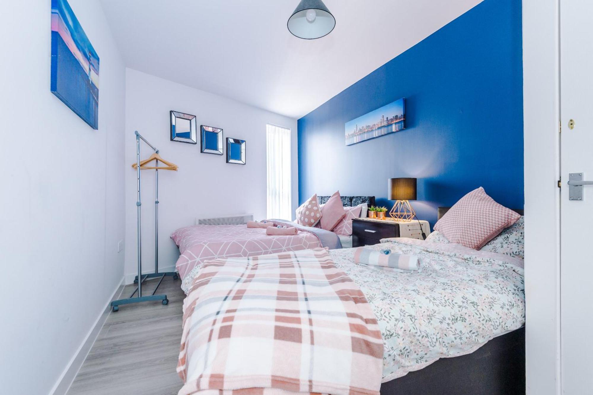 شقة Opp Liverpool - Perfect For Contractors And Travellers, Big Savings Booking 4 Nights Or More! الغرفة الصورة